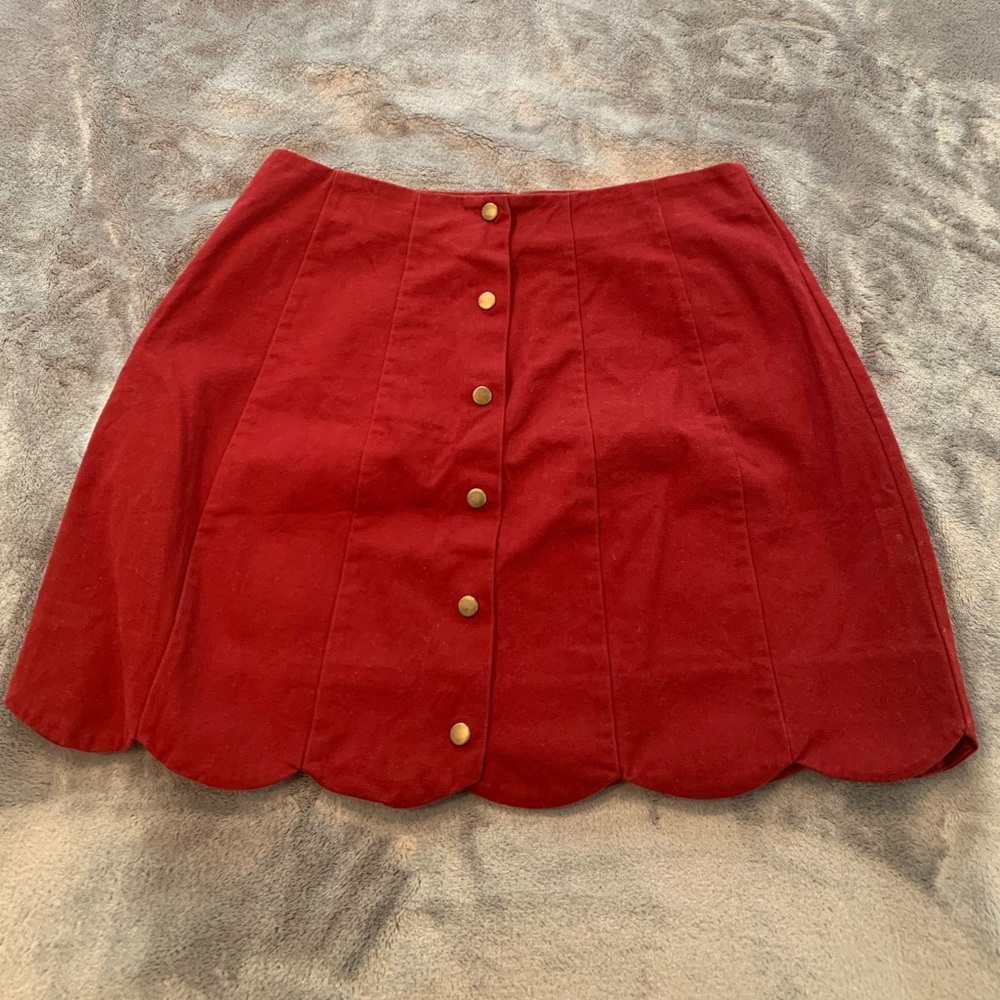Soprano red scalloped skirt